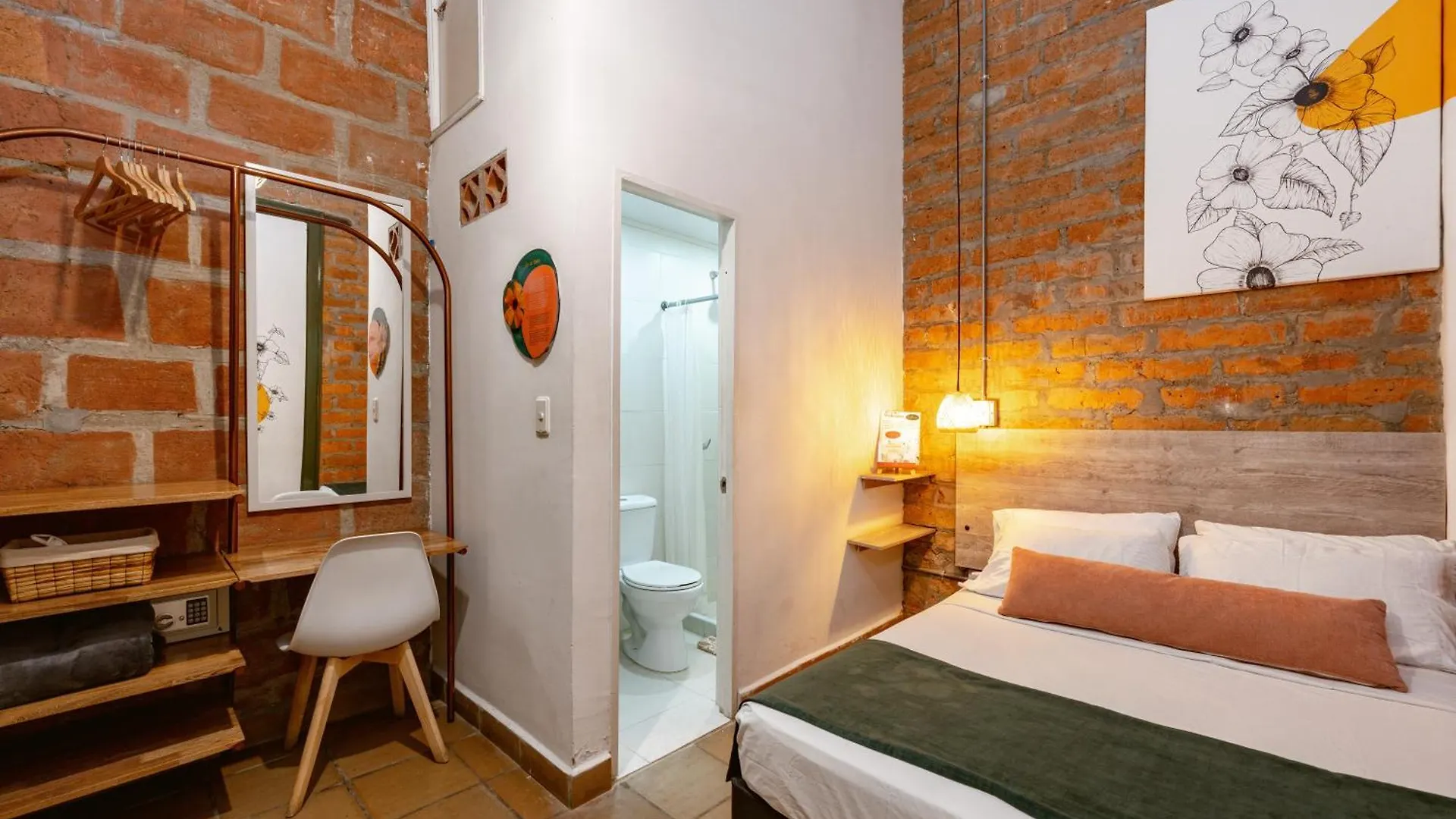 Botanica Casa Hotel Medellin 3*,  Colombia