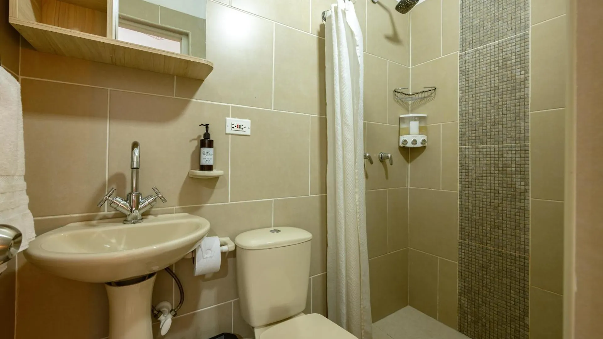 Botanica Casa Hotel Medellin