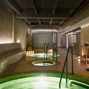 Wellcomm & Hotel